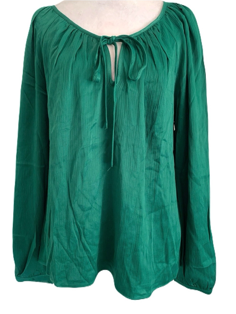 NWT Nation LTD Women’s XS Green Silky Satin V-Neck Tie Blouse Career Date Night
